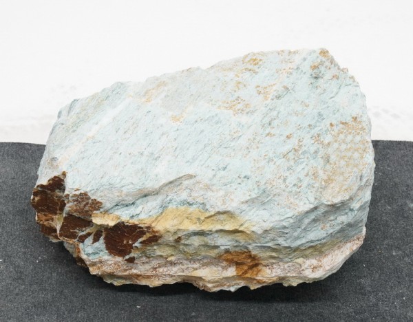 Louise Blue LB.L23888